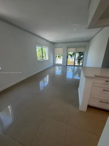 641 Espanola Way Miami Beach FL 33139