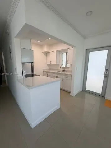 641 Espanola Way Miami Beach FL 33139