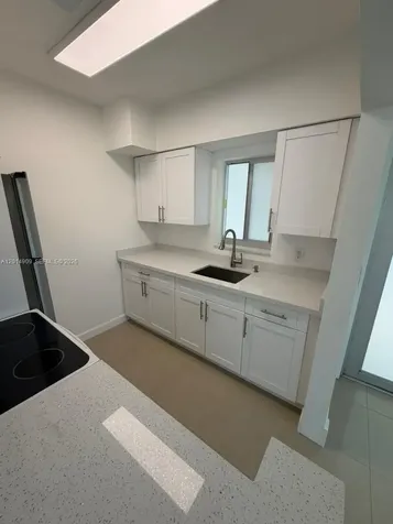 641 Espanola Way Miami Beach FL 33139