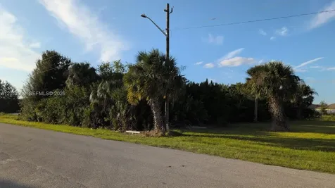 3800 Hyde Park Drive Fort Myers FL 33905