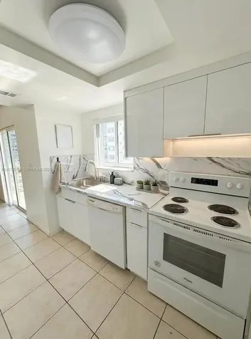 2475 NW 16th Street Road Miami FL 33125