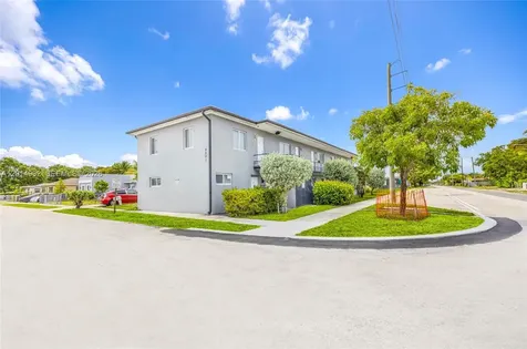 2201 Greene Street Hollywood FL 33020