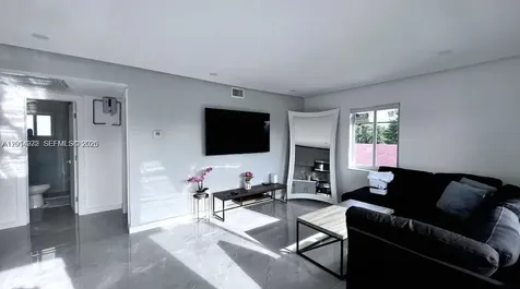2201 Greene Street Hollywood FL 33020