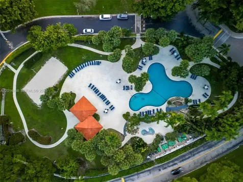 3300 NE 191st Street Aventura FL 33180