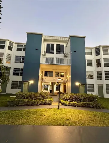 1351 NE 191st Street Miami FL 33179