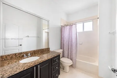 16528 SW 44th Street Miami FL 33185