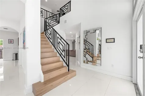 16528 SW 44th Street Miami FL 33185