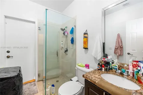 16528 SW 44th Street Miami FL 33185