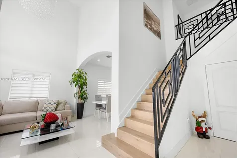 16528 SW 44th Street Miami FL 33185