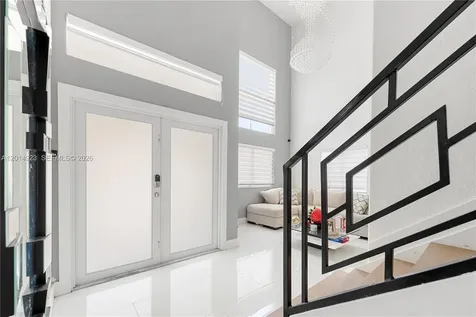 16528 SW 44th Street Miami FL 33185