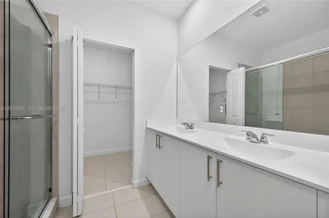 4981 Peacock Way Dania Beach FL 33312