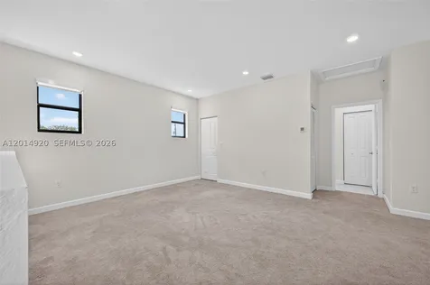 4981 Peacock Way Dania Beach FL 33312