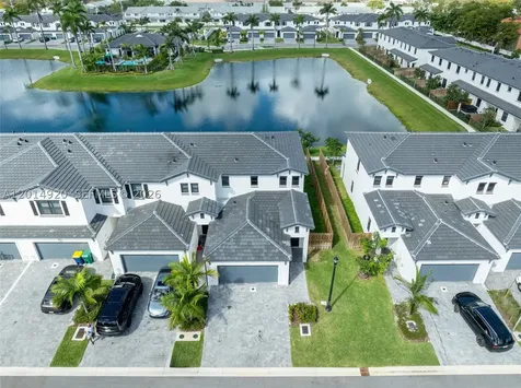 4981 Peacock Way Dania Beach FL 33312
