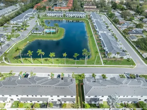 4981 Peacock Way Dania Beach FL 33312