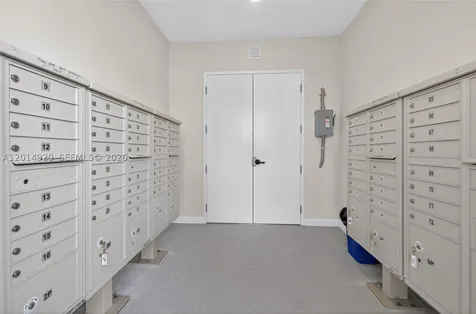 4981 Peacock Way Dania Beach FL 33312