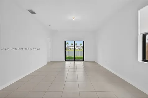 4981 Peacock Way Dania Beach FL 33312
