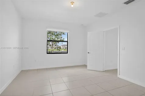 4981 Peacock Way Dania Beach FL 33312