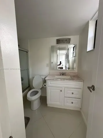 17021 N Bay Road Sunny Isles Beach FL 33160