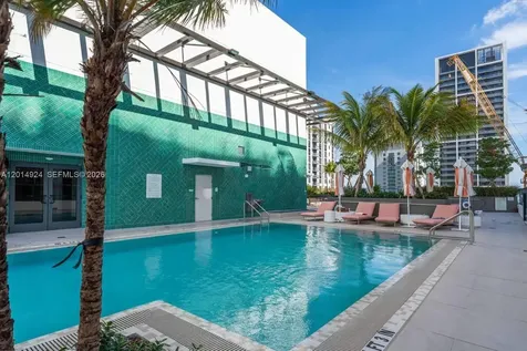 11 NE 6th Miami FL 33132
