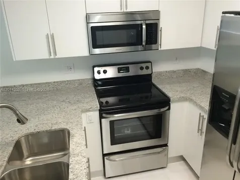 9143 SW 77 Avenue Miami FL 33156
