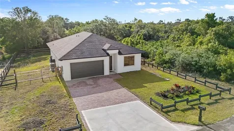 107 Marshall Avenue Lake Placid FL 33852