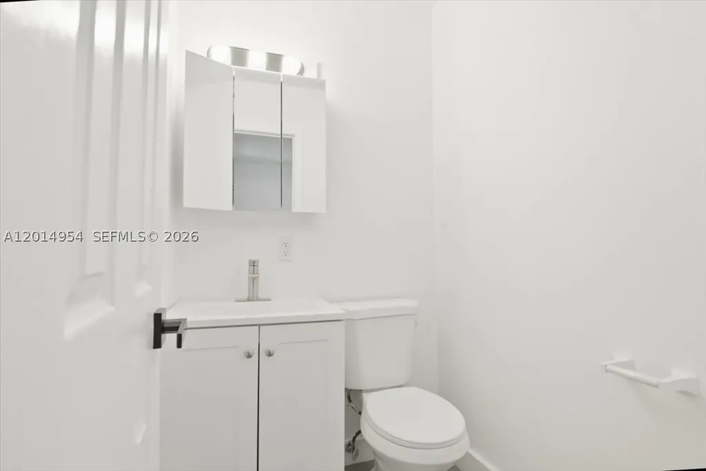 921 NW 5th Avenue Pompano Beach FL 33060
