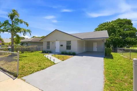 921 NW 5th Avenue Pompano Beach FL 33060