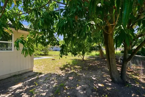 921 NW 5th Avenue Pompano Beach FL 33060