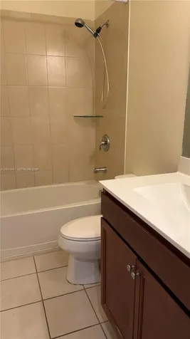 9213 W 33rd Way Hialeah FL 33018