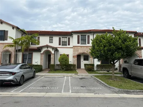 10606 W 33rd Way Hialeah FL 33018
