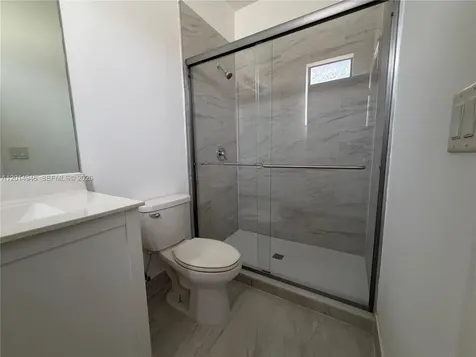10606 W 33rd Way Hialeah FL 33018