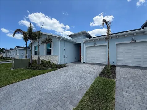 3747 Harborside Avenue Fort Pierce FL 34946