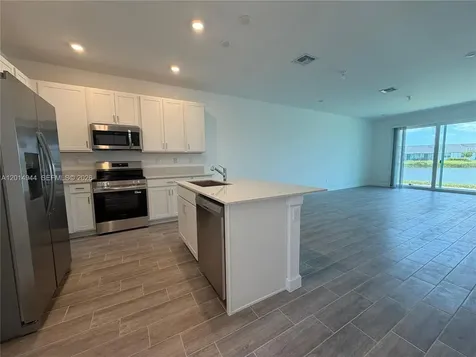 3747 Harborside Avenue Fort Pierce FL 34946