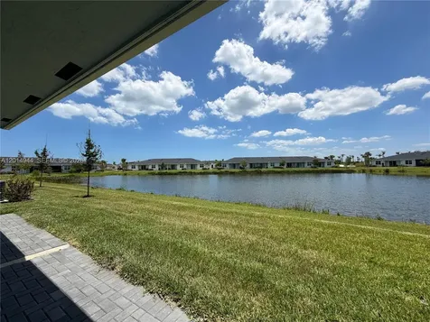 3747 Harborside Avenue Fort Pierce FL 34946