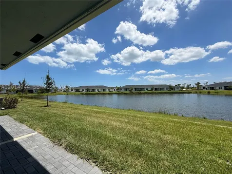 3747 Harborside Avenue Fort Pierce FL 34946