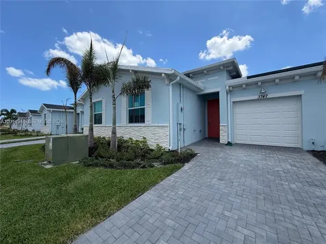 3747 Harborside Avenue Fort Pierce FL 34946