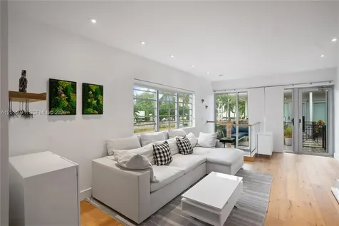 2130 Park Avenue Miami Beach FL 33139