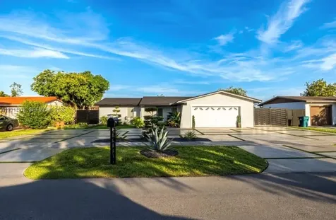 7541 SW 135th Avenue Miami FL 33183