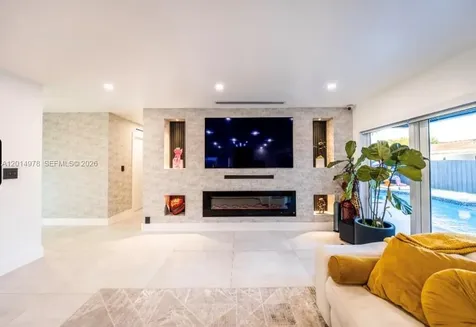 7541 SW 135th Avenue Miami FL 33183