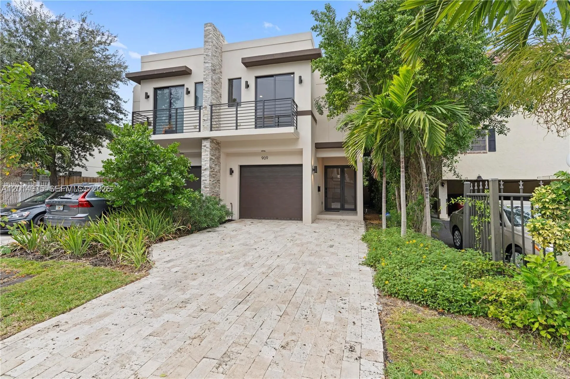 909 NE 16th Avenue Fort Lauderdale FL 33304