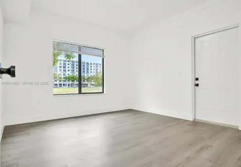638 SW 21st Avenue Miami FL 33135