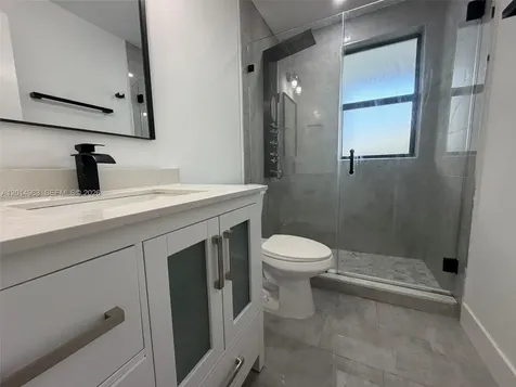 638 SW 21st Avenue Miami FL 33135