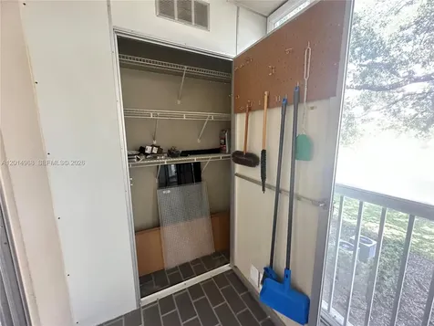 1151 SW 128th Terrace Pembroke Pines FL 33027