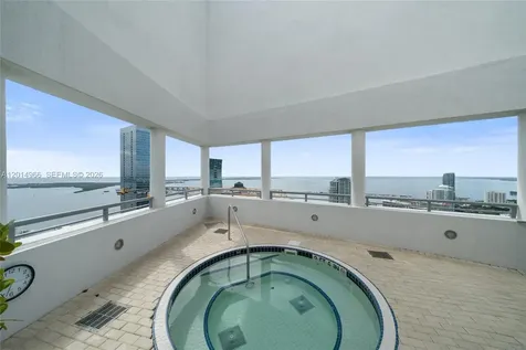 60 SW 13th Street Miami FL 33130