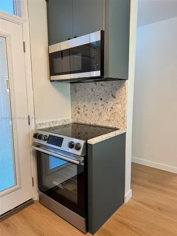 1045 10th Street Miami Beach FL 33139