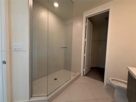 10222 NW 64th Way Doral FL 33178