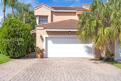 8211 NW 191st Lane Hialeah FL 33015