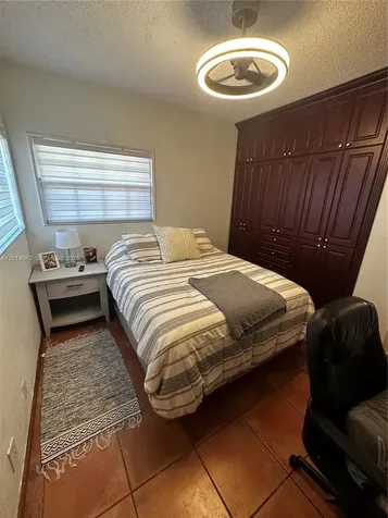 8211 NW 191st Lane Hialeah FL 33015