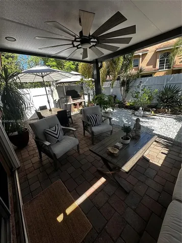 8211 NW 191st Lane Hialeah FL 33015