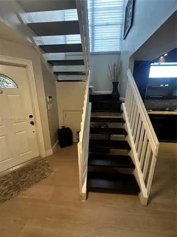 8211 NW 191st Lane Hialeah FL 33015